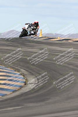 media/Nov-16-2025-Race Pace (Sun) [[8c5fa54630]]/Verified Riders/1-Turns 9 and 10 (925am)/